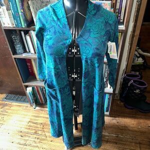Lularoe blue roses XS cozy Sarah sweater duster with pockets